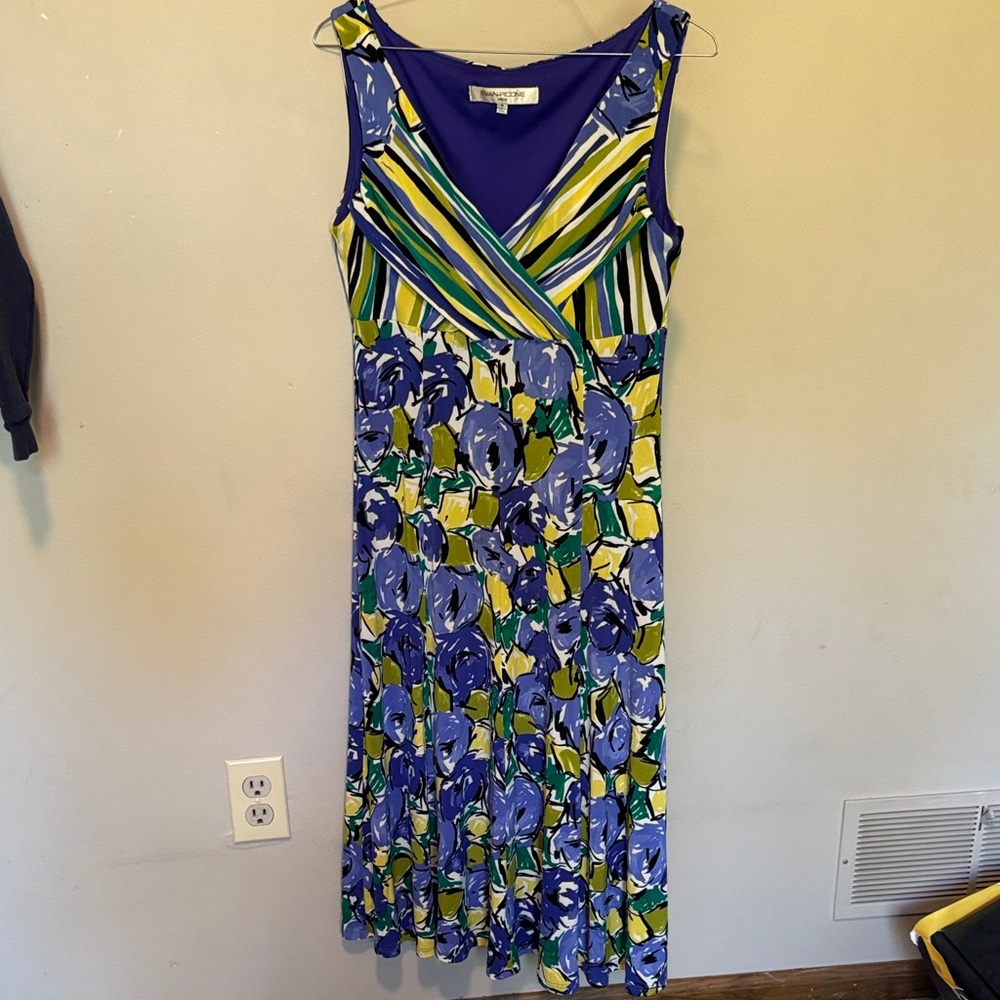Evan-Picone , Multicolor Sleeveless Sundress,
Size 4